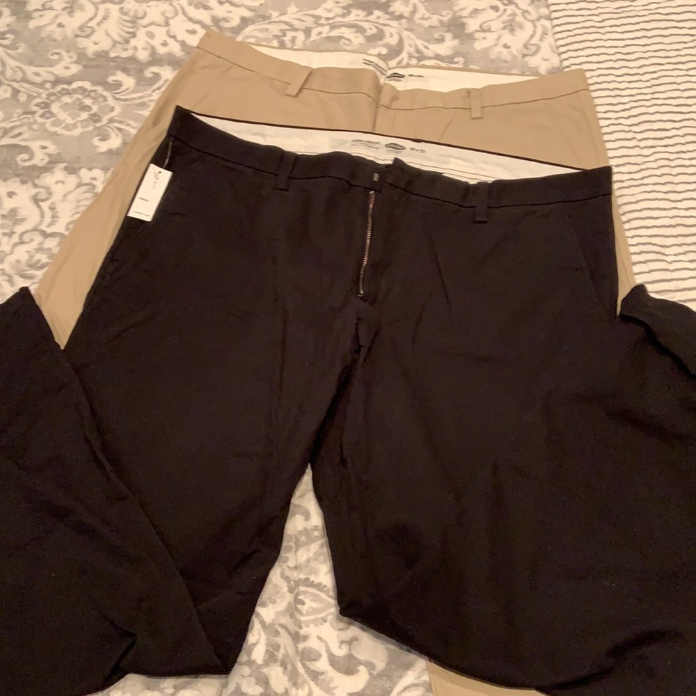 Men’s old navy flat front pants
